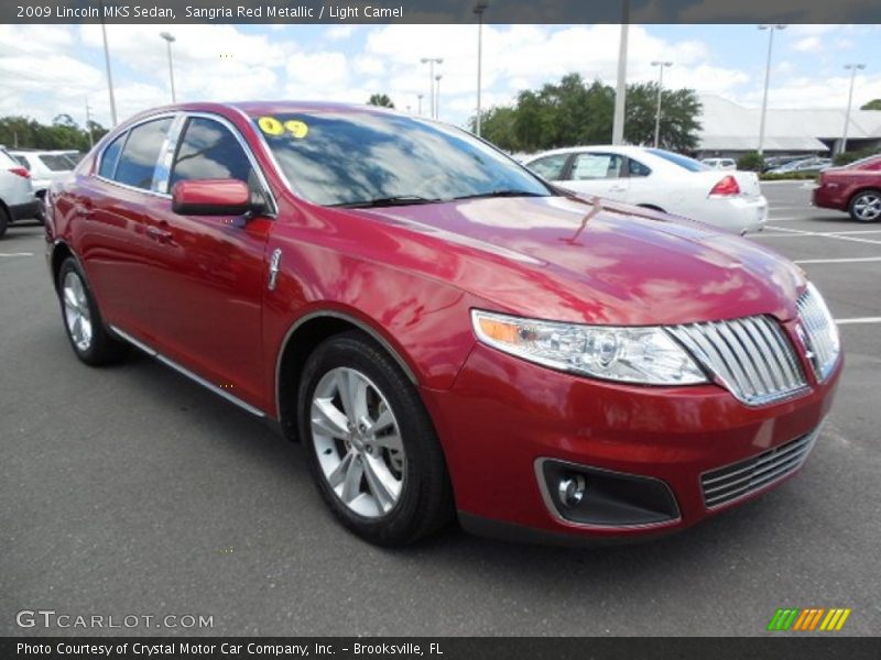 Front 3/4 View of 2009 MKS Sedan