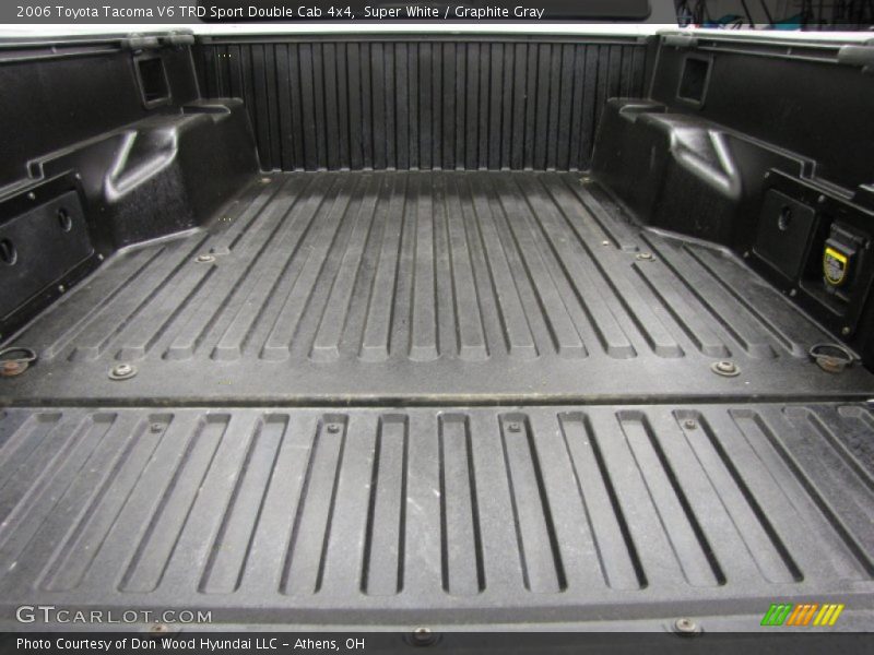 Super White / Graphite Gray 2006 Toyota Tacoma V6 TRD Sport Double Cab 4x4