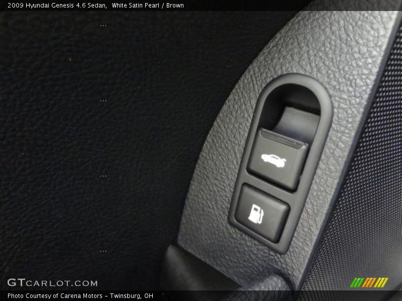 White Satin Pearl / Brown 2009 Hyundai Genesis 4.6 Sedan