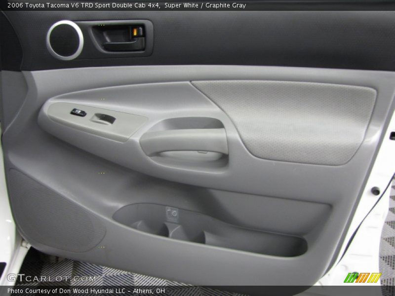 Super White / Graphite Gray 2006 Toyota Tacoma V6 TRD Sport Double Cab 4x4