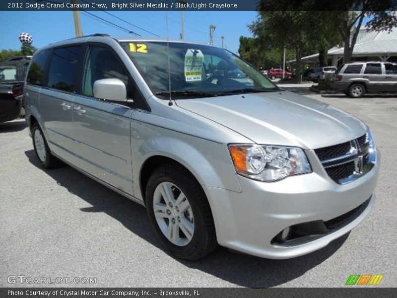 Front 3/4 View of 2012 Grand Caravan Crew