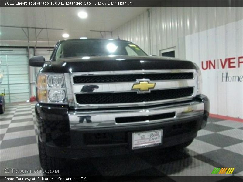 Black / Dark Titanium 2011 Chevrolet Silverado 1500 LS Extended Cab