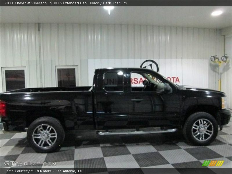 Black / Dark Titanium 2011 Chevrolet Silverado 1500 LS Extended Cab