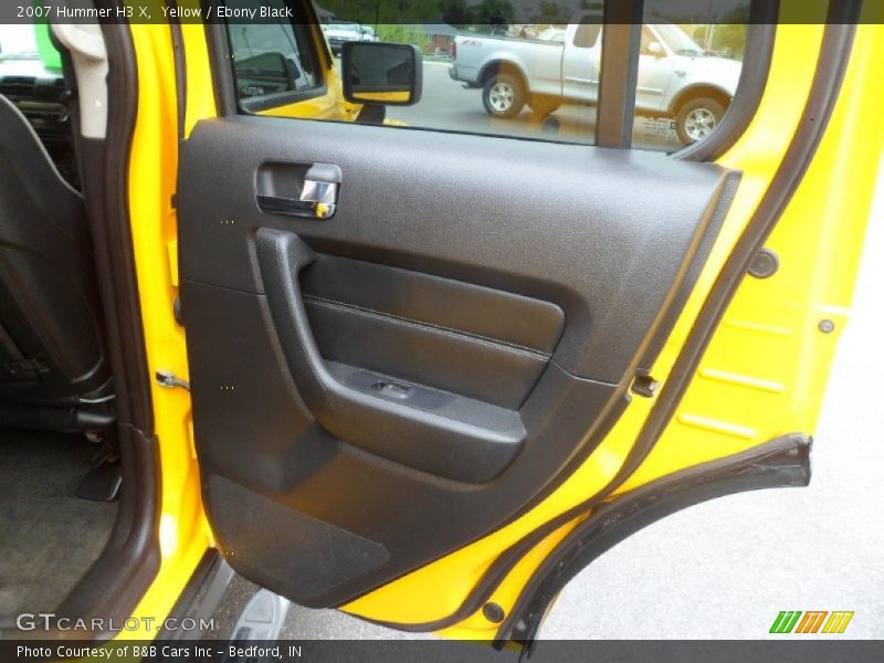 Yellow / Ebony Black 2007 Hummer H3 X
