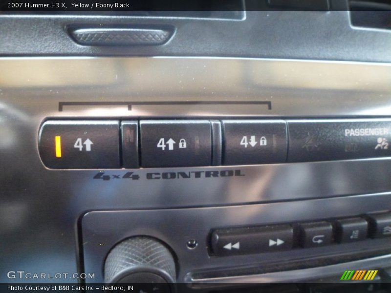 Yellow / Ebony Black 2007 Hummer H3 X