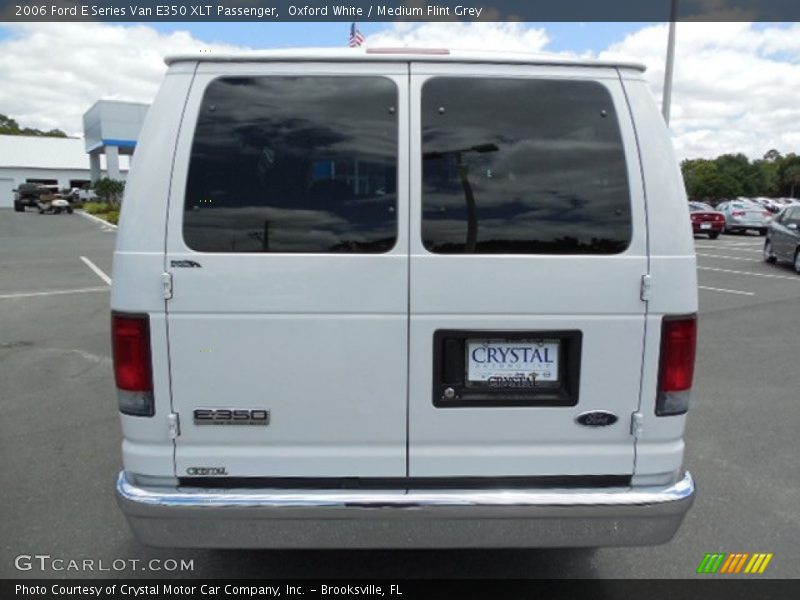 Oxford White / Medium Flint Grey 2006 Ford E Series Van E350 XLT Passenger