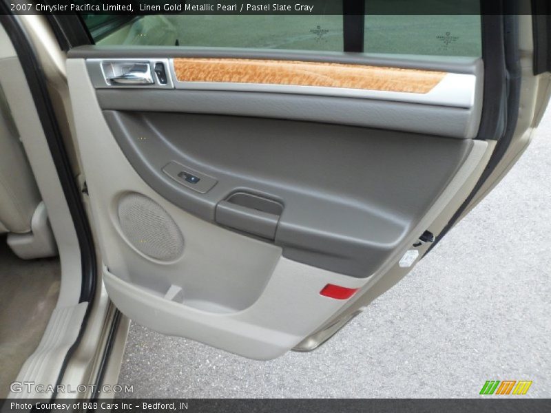 Door Panel of 2007 Pacifica Limited