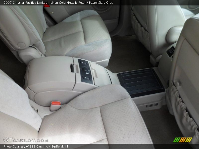 Linen Gold Metallic Pearl / Pastel Slate Gray 2007 Chrysler Pacifica Limited