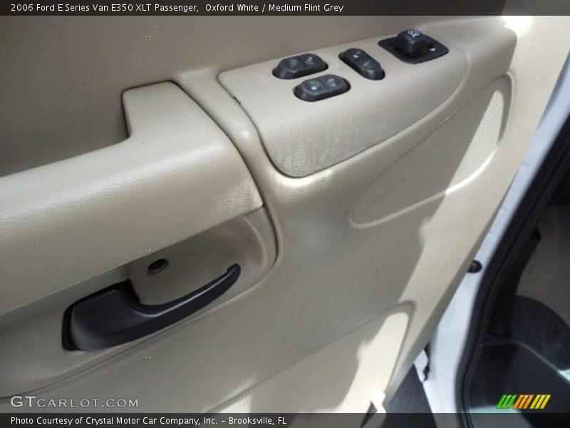 Oxford White / Medium Flint Grey 2006 Ford E Series Van E350 XLT Passenger