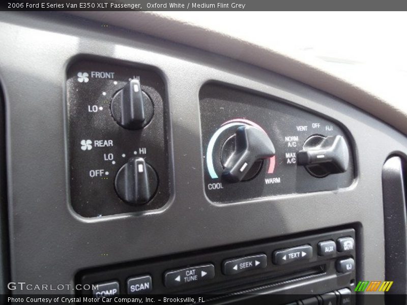 Oxford White / Medium Flint Grey 2006 Ford E Series Van E350 XLT Passenger