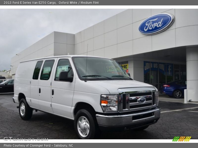 Oxford White / Medium Flint 2013 Ford E Series Van E250 Cargo