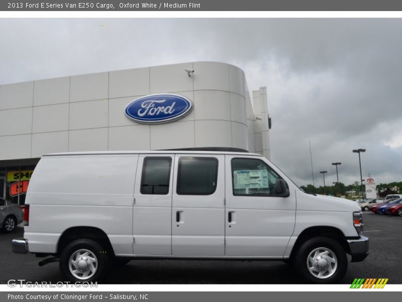  2013 E Series Van E250 Cargo Oxford White
