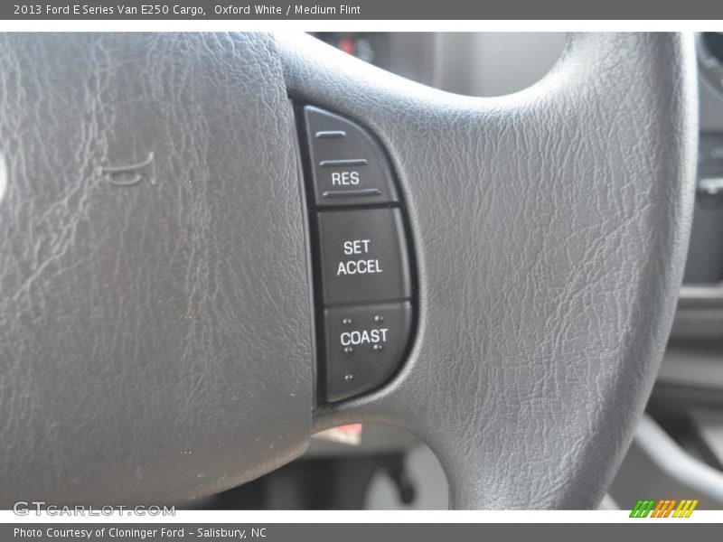 Oxford White / Medium Flint 2013 Ford E Series Van E250 Cargo