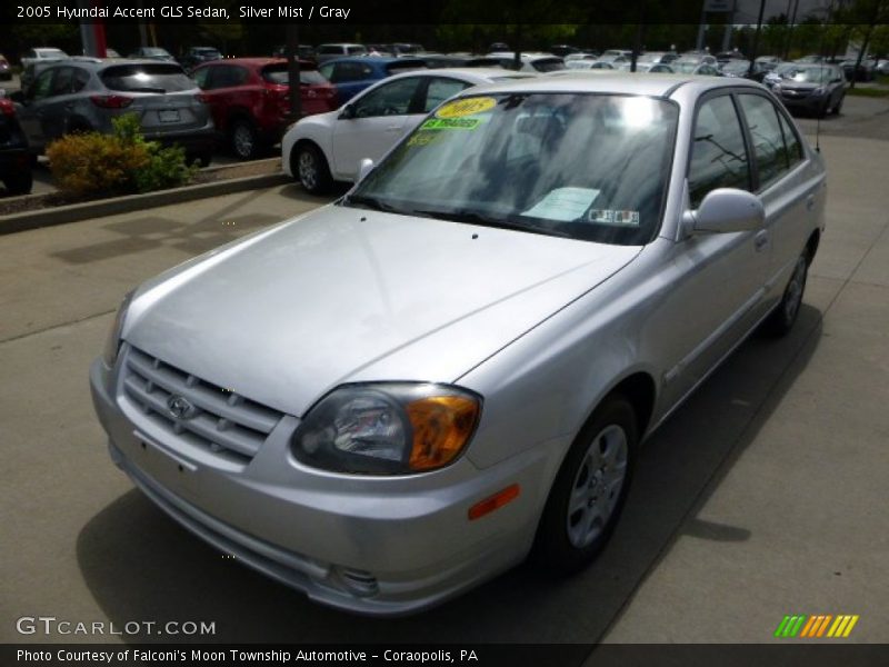 Silver Mist / Gray 2005 Hyundai Accent GLS Sedan