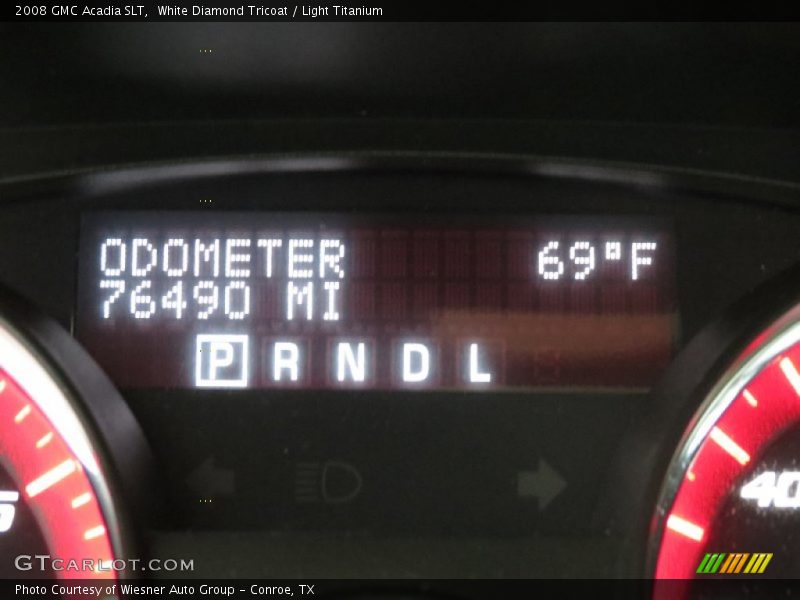 White Diamond Tricoat / Light Titanium 2008 GMC Acadia SLT