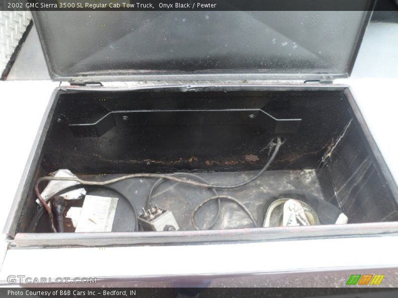 Onyx Black / Pewter 2002 GMC Sierra 3500 SL Regular Cab Tow Truck