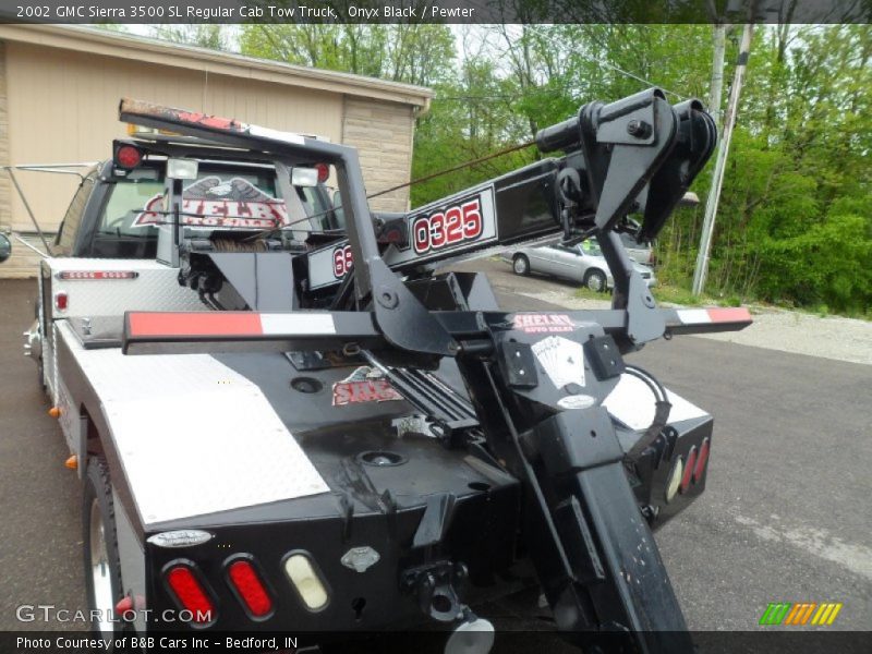 Onyx Black / Pewter 2002 GMC Sierra 3500 SL Regular Cab Tow Truck