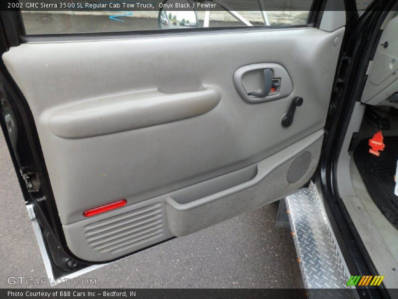Door Panel of 2002 Sierra 3500 SL Regular Cab Tow Truck