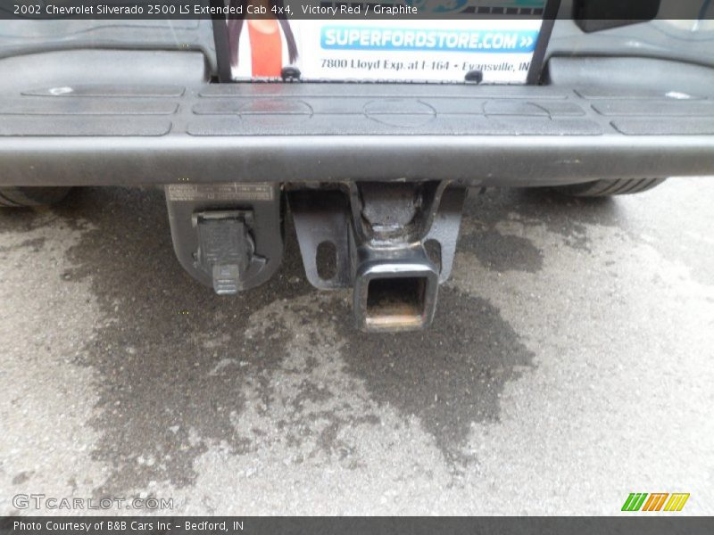 Victory Red / Graphite 2002 Chevrolet Silverado 2500 LS Extended Cab 4x4