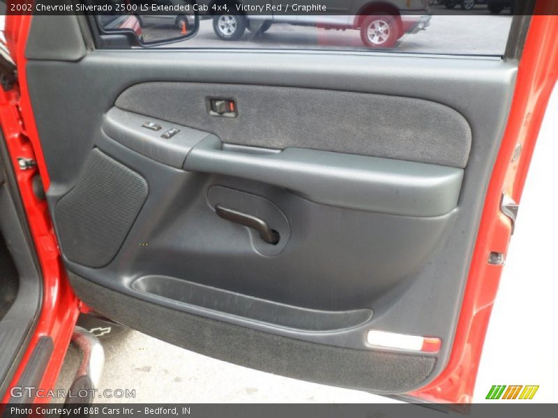 Door Panel of 2002 Silverado 2500 LS Extended Cab 4x4