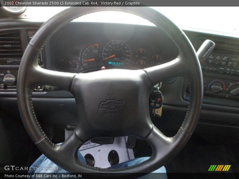 Victory Red / Graphite 2002 Chevrolet Silverado 2500 LS Extended Cab 4x4