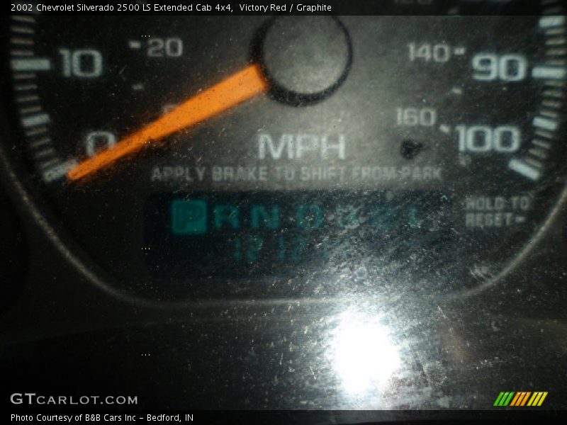 Victory Red / Graphite 2002 Chevrolet Silverado 2500 LS Extended Cab 4x4