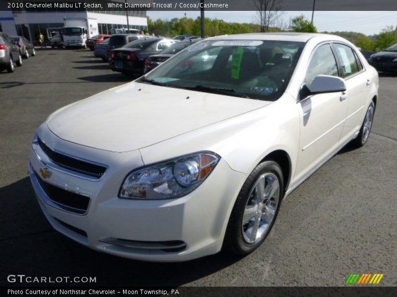 Front 3/4 View of 2010 Malibu LT Sedan