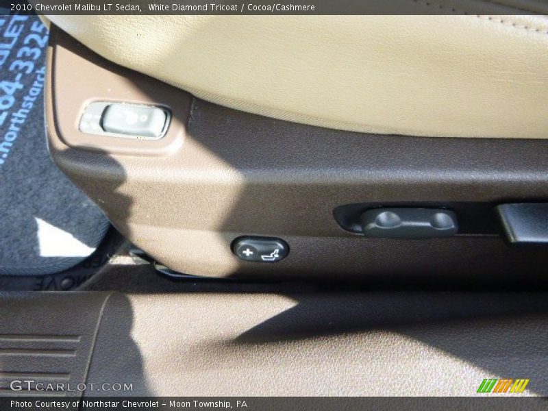White Diamond Tricoat / Cocoa/Cashmere 2010 Chevrolet Malibu LT Sedan