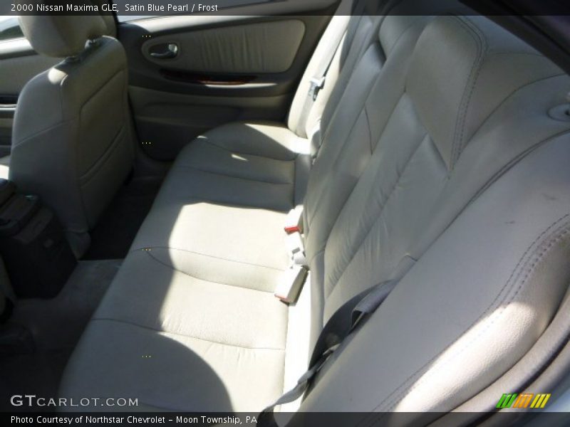 Satin Blue Pearl / Frost 2000 Nissan Maxima GLE