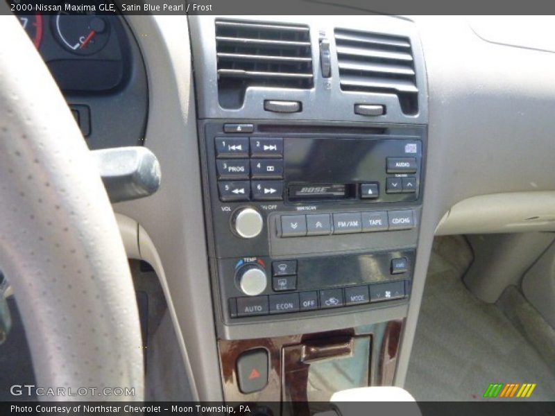 Satin Blue Pearl / Frost 2000 Nissan Maxima GLE