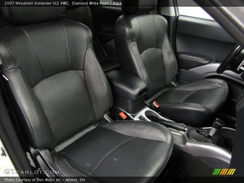 Diamond White Pearl / Black 2007 Mitsubishi Outlander XLS 4WD
