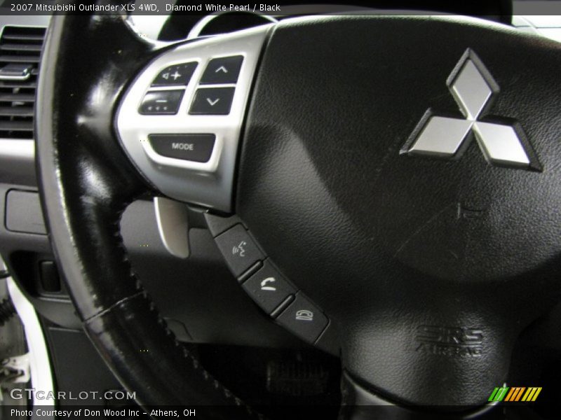 Diamond White Pearl / Black 2007 Mitsubishi Outlander XLS 4WD