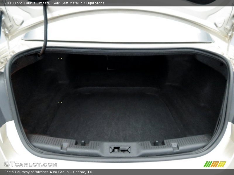  2010 Taurus Limited Trunk