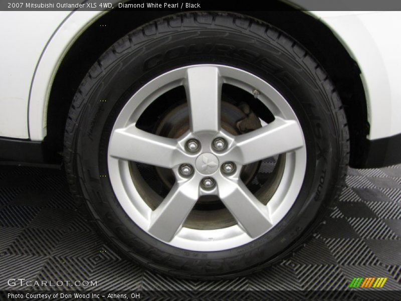 Diamond White Pearl / Black 2007 Mitsubishi Outlander XLS 4WD