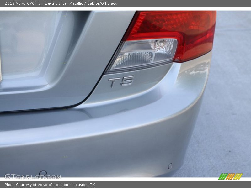 Electric Silver Metallic / Calcite/Off Black 2013 Volvo C70 T5