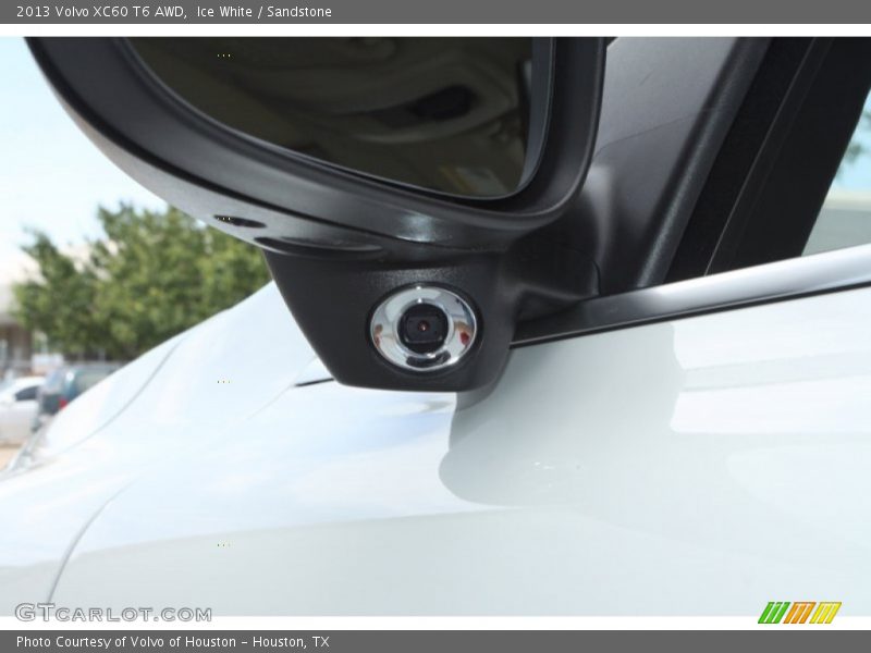 Ice White / Sandstone 2013 Volvo XC60 T6 AWD