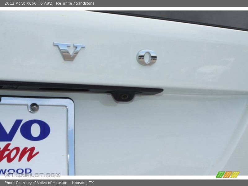 Ice White / Sandstone 2013 Volvo XC60 T6 AWD