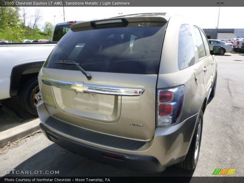 Sandstone Metallic / Light Cashmere 2005 Chevrolet Equinox LT AWD