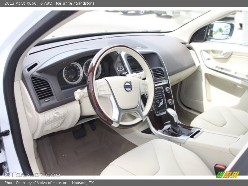 Ice White / Sandstone 2013 Volvo XC60 T6 AWD
