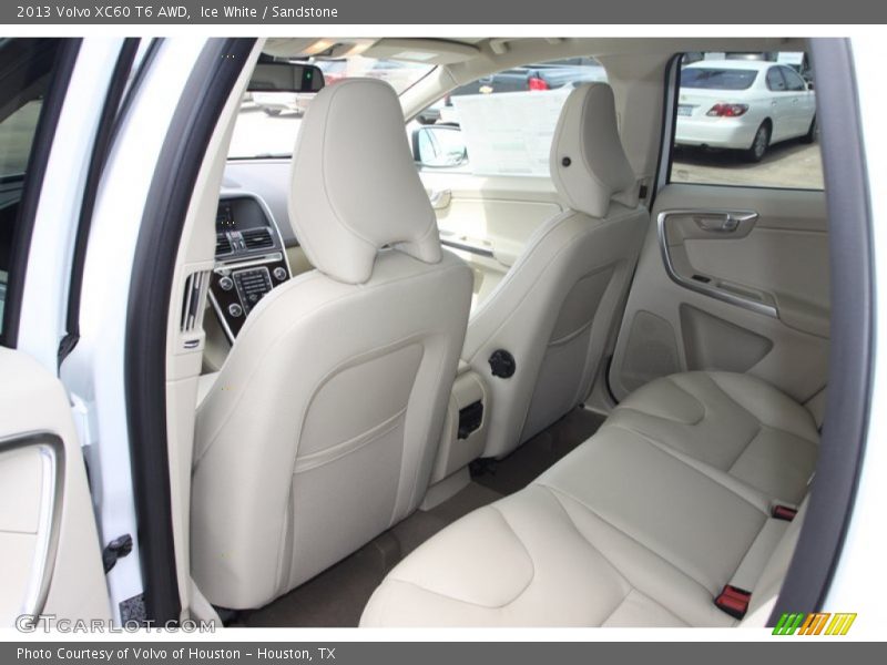 Ice White / Sandstone 2013 Volvo XC60 T6 AWD
