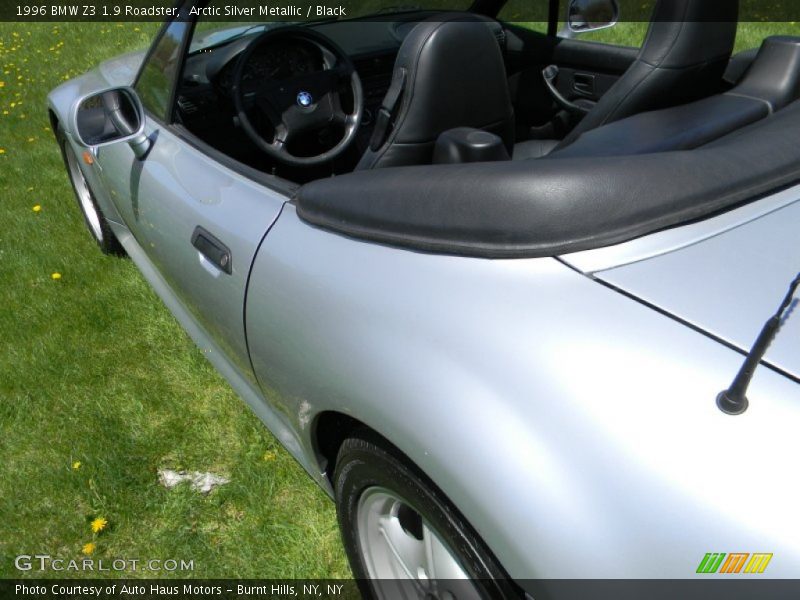 Arctic Silver Metallic / Black 1996 BMW Z3 1.9 Roadster