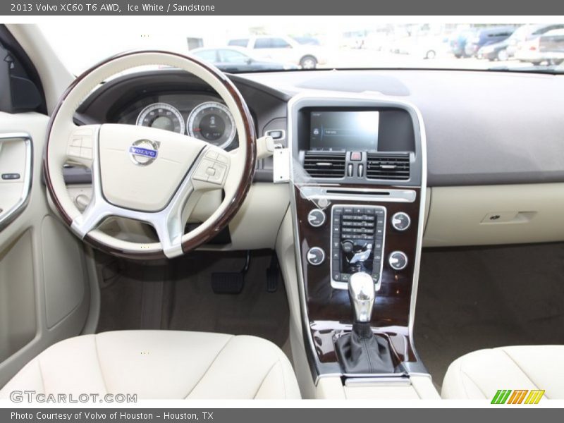 Ice White / Sandstone 2013 Volvo XC60 T6 AWD