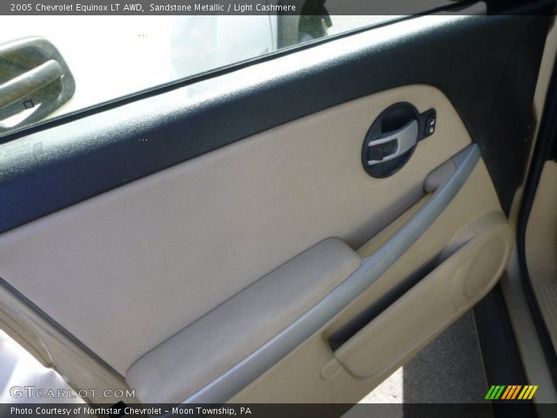 Sandstone Metallic / Light Cashmere 2005 Chevrolet Equinox LT AWD
