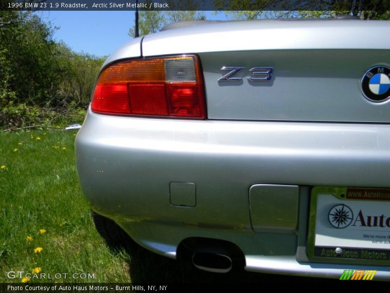 Arctic Silver Metallic / Black 1996 BMW Z3 1.9 Roadster