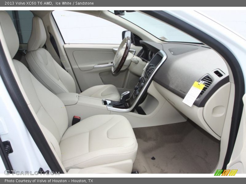 Ice White / Sandstone 2013 Volvo XC60 T6 AWD