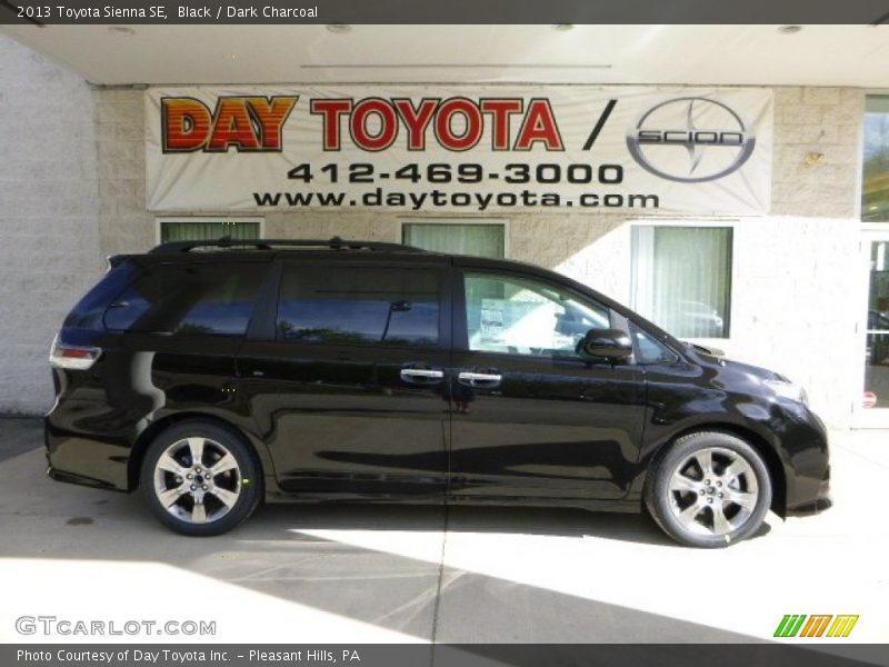 Black / Dark Charcoal 2013 Toyota Sienna SE