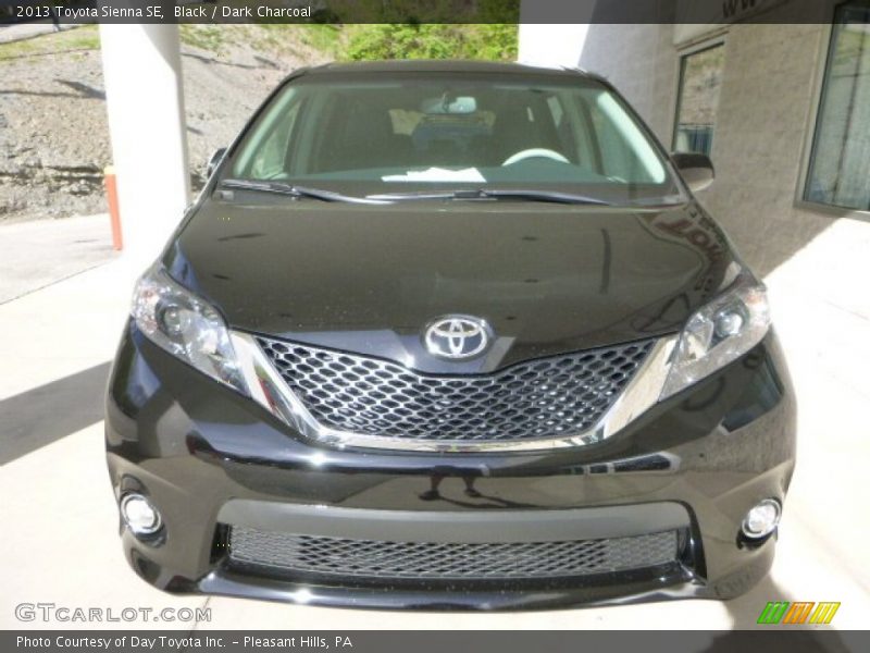 Black / Dark Charcoal 2013 Toyota Sienna SE