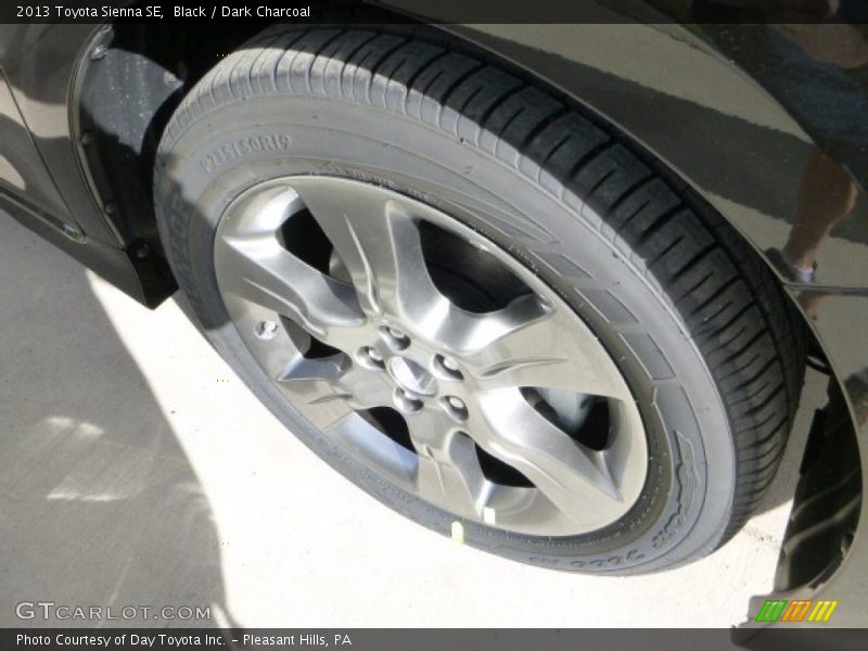 Black / Dark Charcoal 2013 Toyota Sienna SE