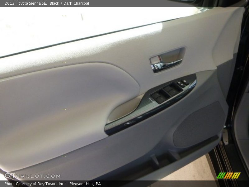 Black / Dark Charcoal 2013 Toyota Sienna SE