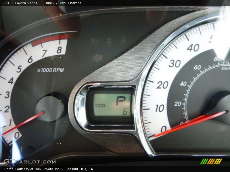 Black / Dark Charcoal 2013 Toyota Sienna SE